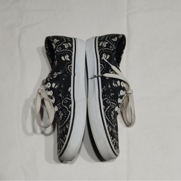 Vans x Star Wars Stormtrooper Bandana Print Low Top Sneakers M 6, W 7.5 - Picture 4 of 9